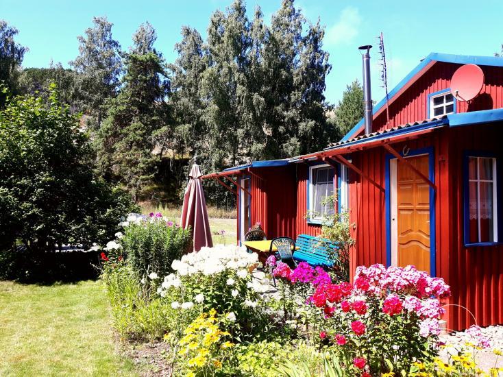 Du apartamentai Preiloje su kiemu ir kubilu