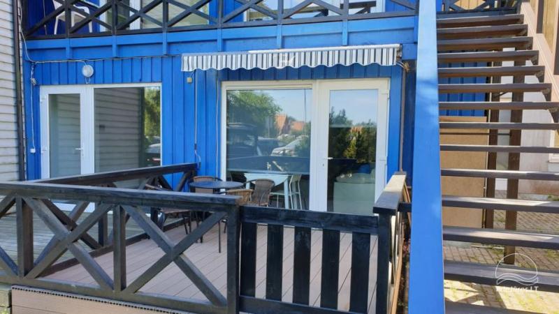 Apartamentai ant marių kranto su terasa