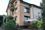 Išnuomuojami dviejų miegamųjų apartamentai bei atskiri kambariai privačiame name Palangoje, netoli jūros