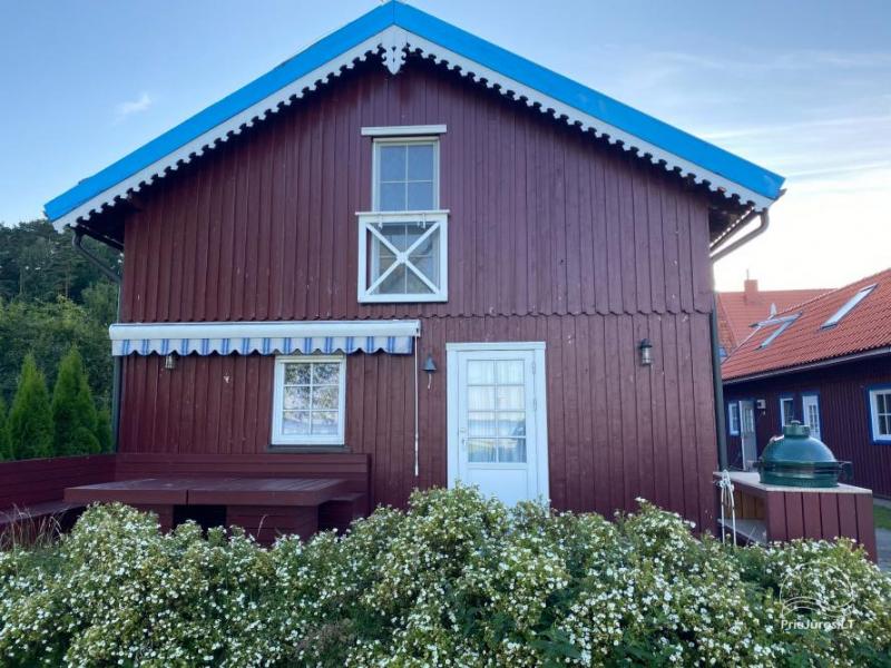 Apartamentai su terasa ant marių kranto