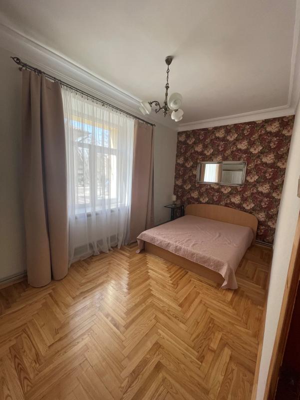 Jaukus, šviesus trijų kambarių butas nuomai Palangoje