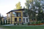 Viesu nams Liepajas rajona Šķilas