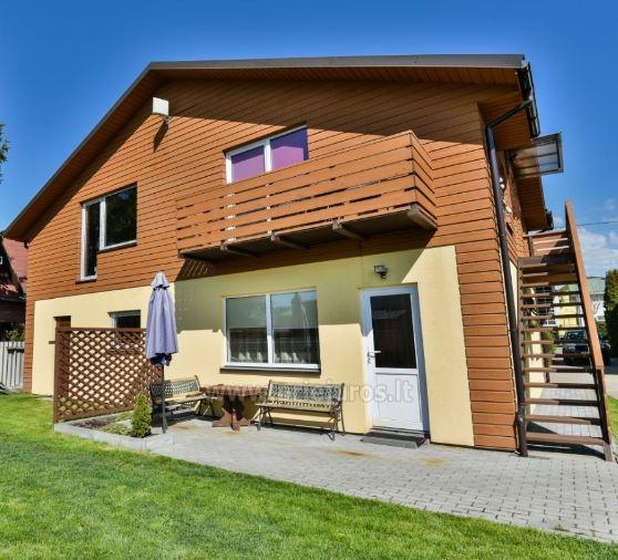 Nauji apartamentai Šventojoje. 2-viečiai ir 4-vietis. Atskiri įėjimai, visi patogumai, kiemas