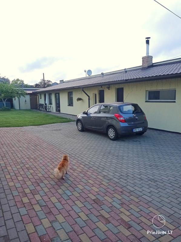 Dviejų kambarių apartamentai Ventspilyje nuosavame name, parkavimo vieta