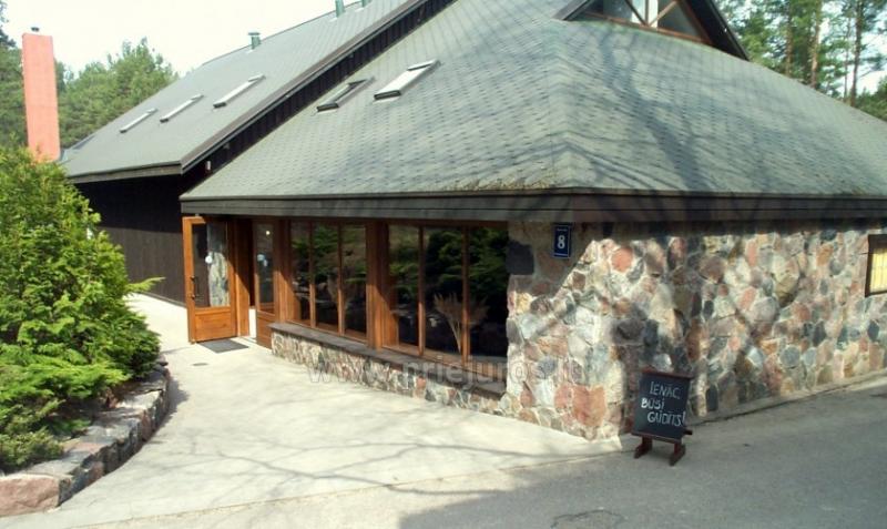 Restoranas viešbutyje Roja ir poilsio centre Otra puse